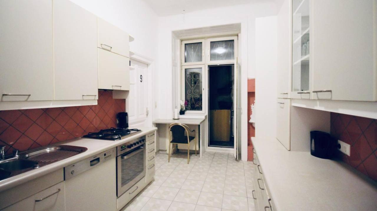 Modern Double Room Js B Βιέννη Εξωτερικό φωτογραφία